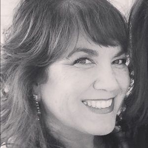 Meet your Posher, Lisa